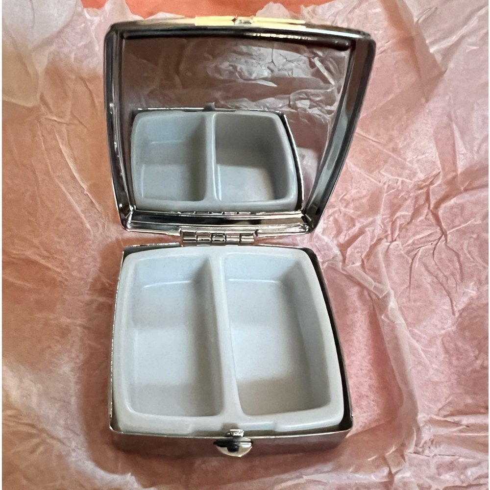 Decorative Pill Case/Box - Picture 2 of 11